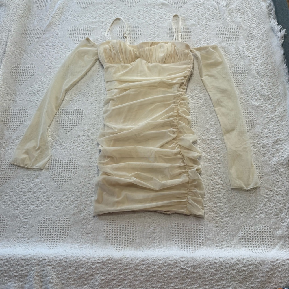 Oh Polly Off The Shoulder Ruched Mini Dress (4)